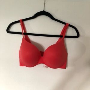 Victoria’s Secret Never Worn Perfect Shape 34C Bra
